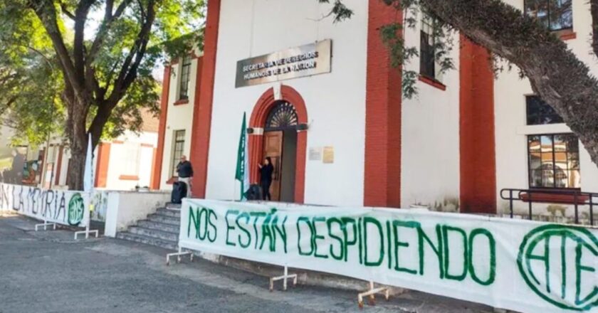 Motosierra a Derechos Humano: Adorni anunció que pasará a ser Subsecretaría, que recortará 40% su estructura y un 30% su personal