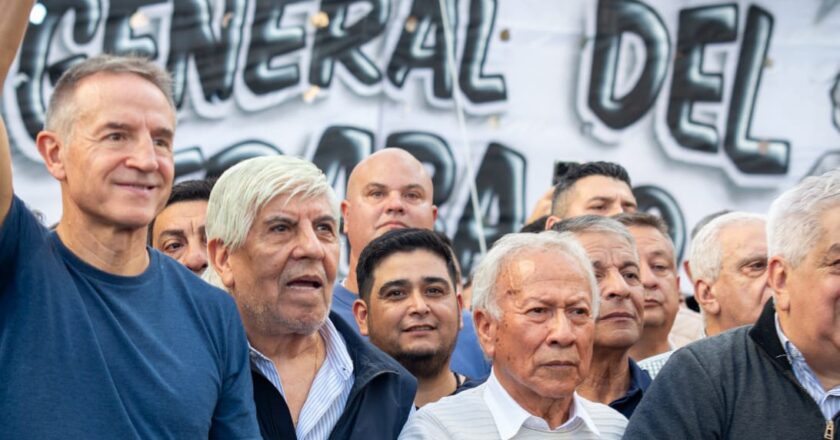 La CGT llevará por primera vez en su comitiva a un representante de la economía popular a la cumbre de la OIT
