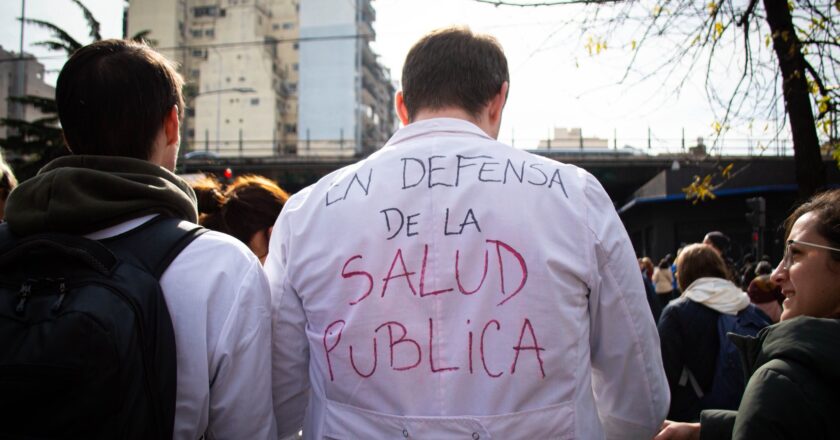 Tras los dichos de la viceministra, los trabajadores del Garrahan apuntan contra el Gobierno: «Encima de pagarte muy poco, tratan de ensuciarte»