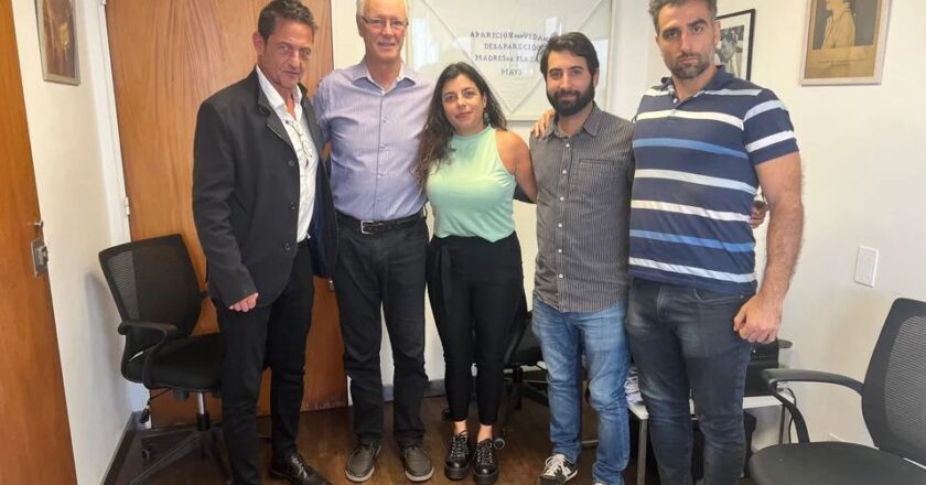 Trabajadores del INTI se encontraron con el presidente de la Comisión de Ciencia y Técnica de la Cámara de Diputados, Daniel Gollán