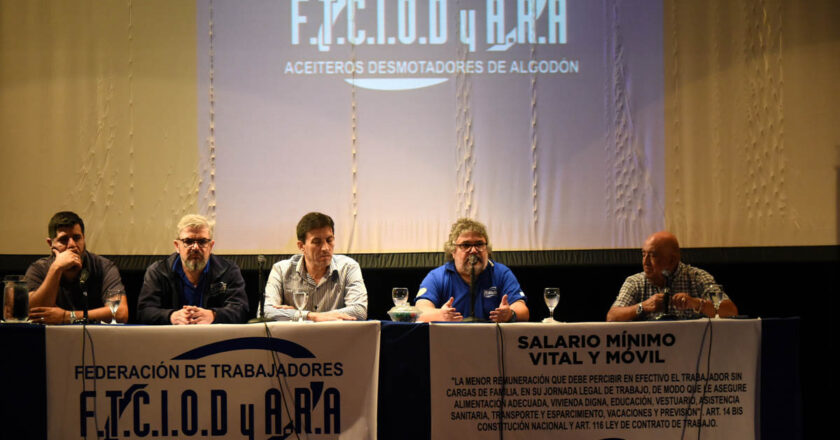 Aceiteros denuncian otra «provocación» patronal con una oferta de $15.000 mientras el Gobierno extiende la conciliación obligatoria
