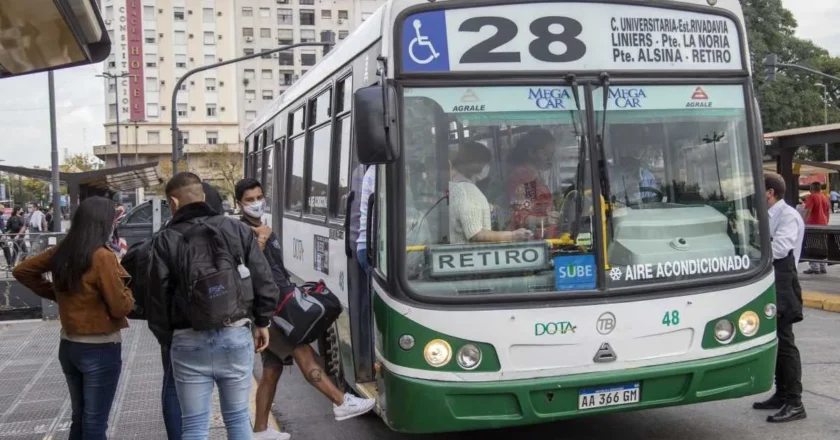 Más confusión: ahora DOTA dice que habrá servicios este martes en las líneas de colectivo que controla porque sus choferes se desafiliaron de la UTA