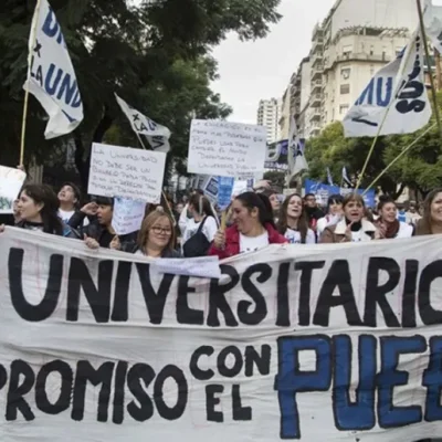 Docentes y no docentes de la UBA volverán a las calles y marcharán el jueves junto a los estudiantes en «defensa de la universidad pública»