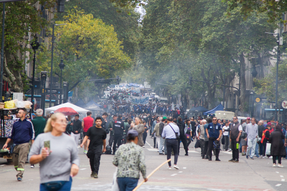 Convulsión gremial por el intento del Gobierno de eliminar el derecho de huelga, ya hay pedido de reunión en CGT para presentar una salida conjunta