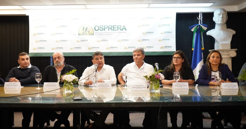Escala la guerra por el gremio de los peones rurales: Petroni le bajó el contrató de la ART y lo intimó a desalojar, pero Voytenco dice que va a resistir dentro de las instalaciones de la UATRE