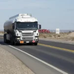 Acuerdo tripartito para revertir la falta de camioneros en la industria petrolera de Río Negro: «Circulan entre 3.000 y 4.000 camiones diarios que demandan unos 12.000 choferes»