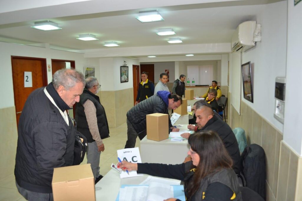 Con el foco en la pelea contra el trabajo ilegal y en dar soluciones habitacionales a los afiliados, Ibarra renovó mandato hasta 2029 al frente del gremio de Conductores de Taxis