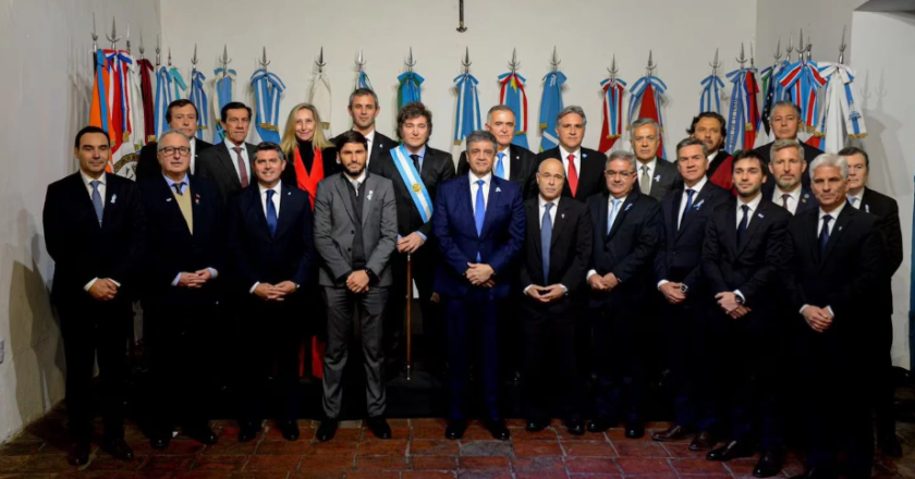 Cruce sindical por el Consejo de Mayo: Godoy acusa de complicidad a la CGT y Martínez niega lugar para retrocesos en derechos laborales