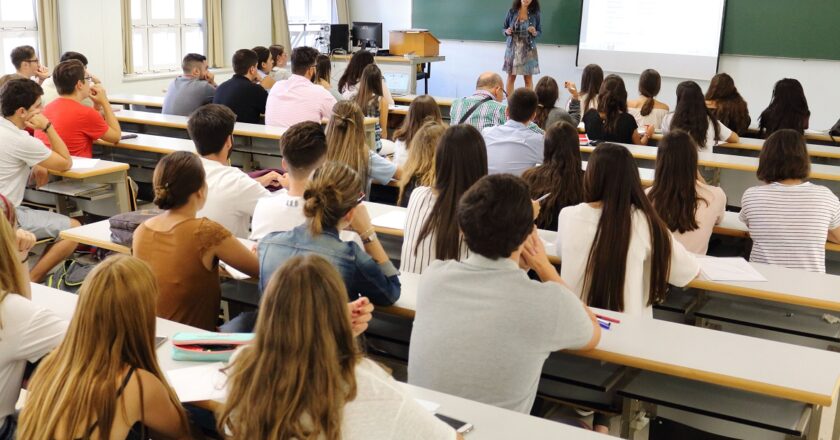 El Gobierno decidió darle a docentes universitarios un aumento del 7.3% en minicuotas hasta diciembre y desde Fedun reclaman paritarias reales