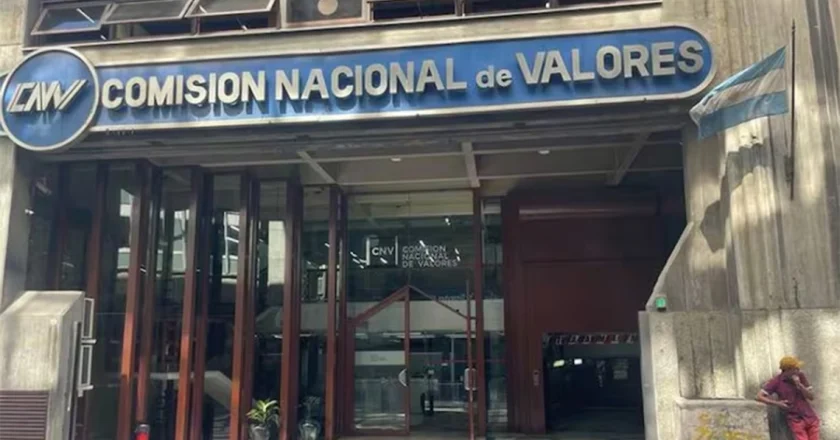 ¿Cómo es el fondo que impulsa el gobierno libertario para eliminar el pago de indemnizaciones laborales y por qué se habla de las nuevas AFJP?