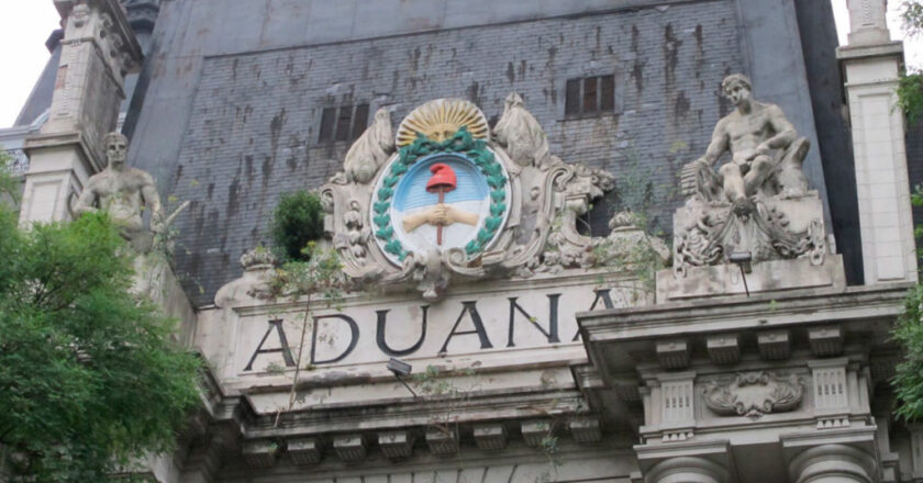 Se unen dos agrupaciones, y ya aparecen 3 listas en el horizonte de los comicios del estratégico Sindicato del Personal de la Aduana
