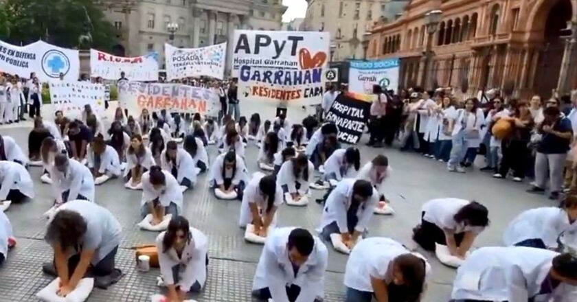 Trabajadores del Garrahan anunciaron dos nuevos paros y convocaron a una marcha federal