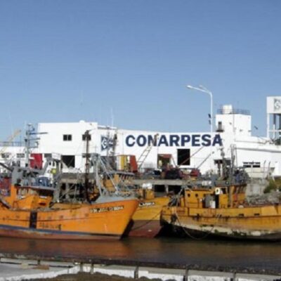 Marineros denunciaron a empresas pesqueras por «extorsionar» a los trabajadores para que acepten una reducción salarial