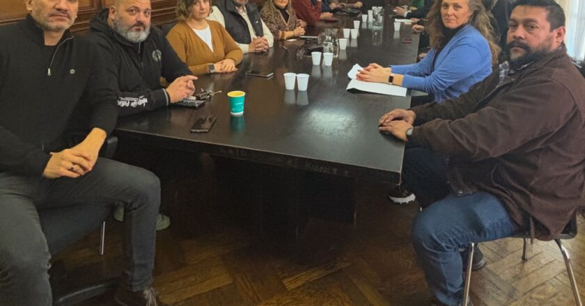 Con el rechazo de ATE, el Gobierno cerró la paritaria estatal por un 7,5% para el semestre junio-diciembre