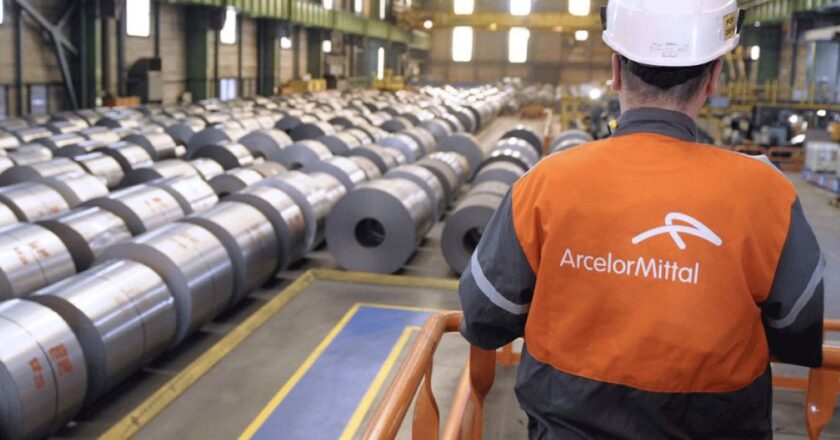 Acindar Villa Constitución paraliza el 85% de la producción por una semana y suspende trabajadores: «No hubo en ningún momento un repunte»