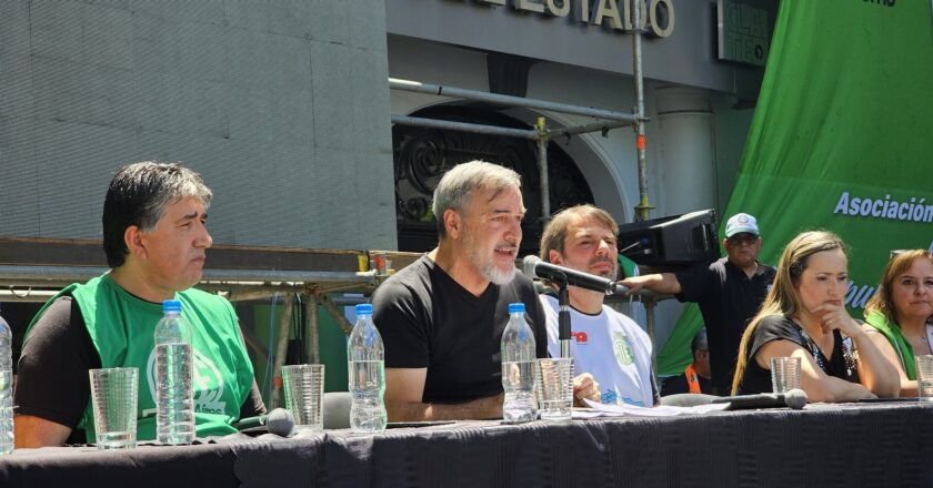 ATE irá a la Justicia para frenar el régimen de disponibilidad con el que Milei busca despedir estatales