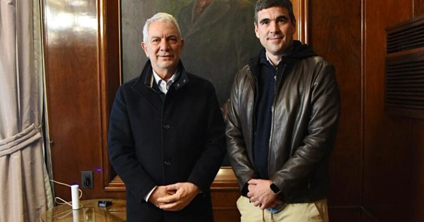 UPCN BA logra un aumento salarial del 5% para trabajadores municipales de La Plata
