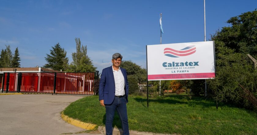 Calzatex suspendió al 70% de su personal por la caída de ventas: «Estamos buscando todas las posibilidades para hacerle frente a este industricidio de Nación»