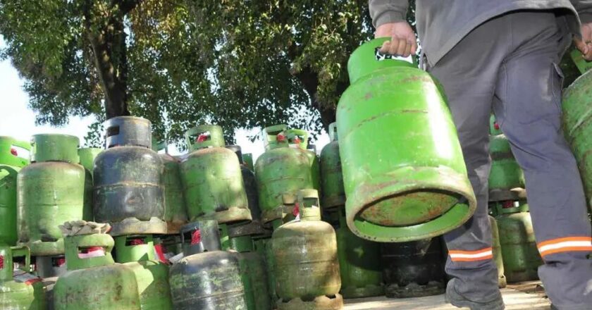 En medio de la ola de frio y la crisis del gas, el Gobierno desregula el mercado del gas envasado y hay preocupación en el gremio: «Mayormente es utilizado por los sectores mas vulnerables»