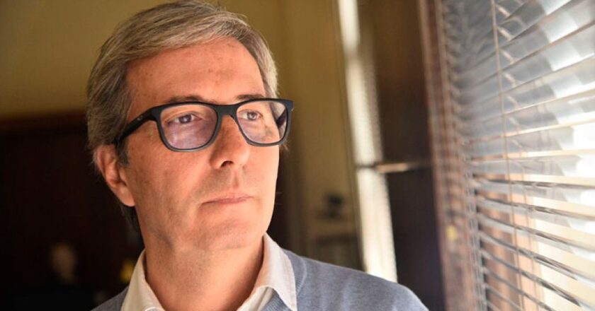 Jhon Boretto, rector de la UNC: «Los salarios de los docentes universitarios sufrieron una pérdida del 35%»