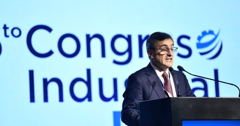 Rappallini, el presidente de la UIA, alertó que producir en Argentina es hasta un 30% más caro que en Brasil y reclamó al Gobierno igualdad de condiciones respecto a las importaciones