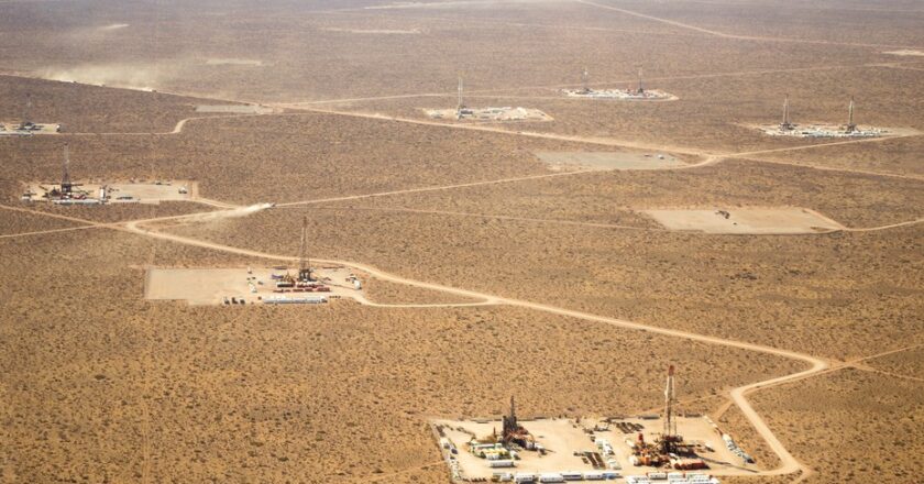 Tras el fracaso de una audiencia conciliatoria, los Petroleros ratificaron un paro por 48 horas en Vaca Muerta y alertaron por 1200 despidos y 2 mil suspendidos