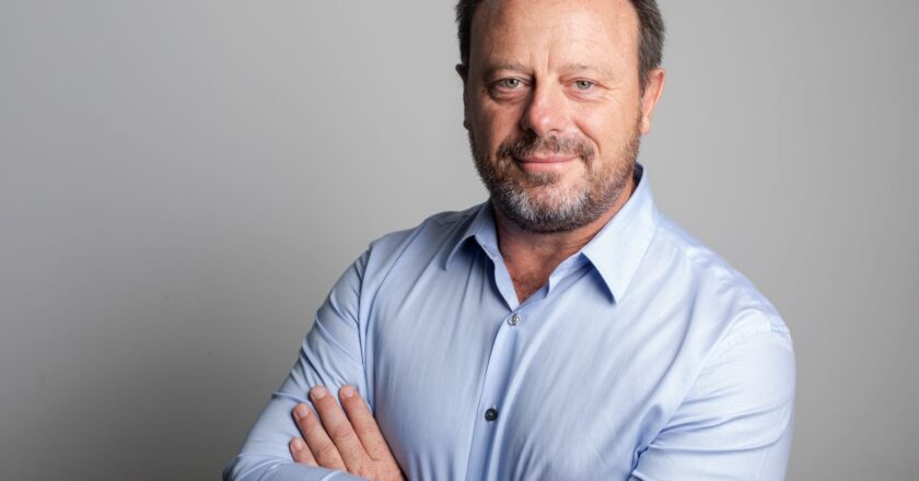 El CEO de Mirgor, la empresa de los Caputo, salió a pedir otra reforma laboral: «Es la llave que necesita la industria»
