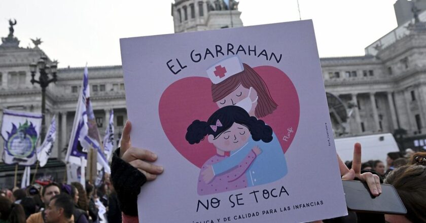 Trabajadores del Garrahan, Vialidad, el INTI y la CATT se movilizan este jueves al Senado para empujar un nuevo golpe legislativo a Milei