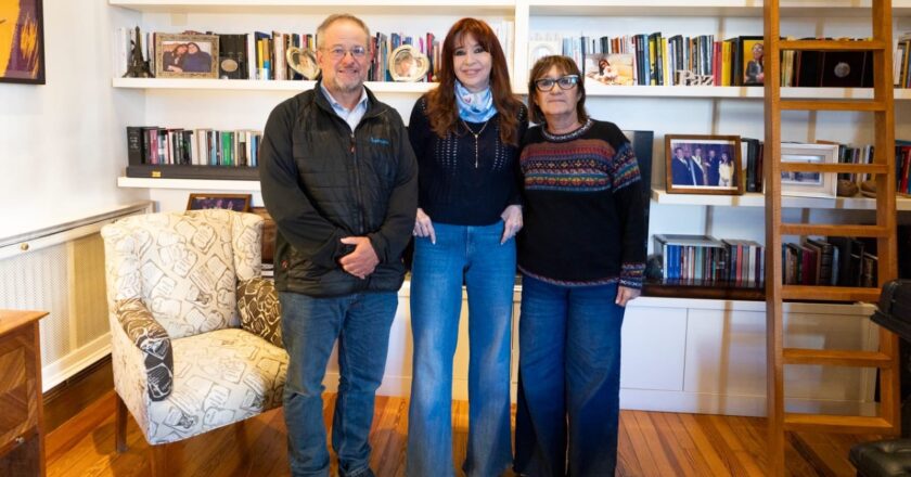 Cristina Kirchner recibió a Sonia Alesso, titular de CTERA y al secretario de la Internacional de la Educación