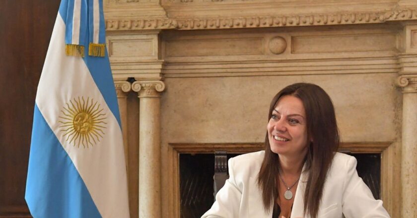 Según el Gobierno, en junio creció el empleo privado, mejoró el salario y cayó la conflictividad laboral