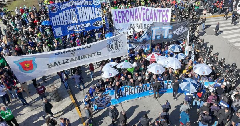 La CGT repudió la represión a trabajadores del transporte de la CATT: «Buscan intimidar y silenciar los reclamos»