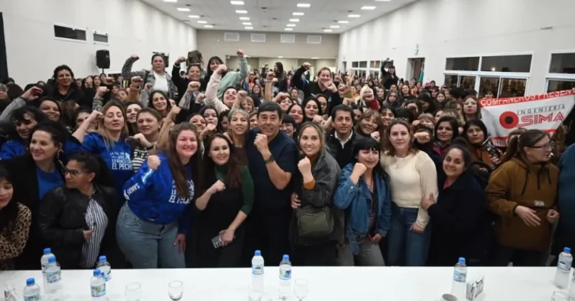 Rucci ya empezó a jugar a la política y lanzó Fuerza Neuquina y Federal con miles de afiliadas del sindicato