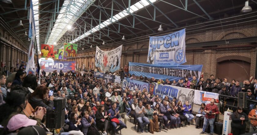 Fuertes discursos contra el Gobierno Nacional en el cierre de la exposición de los centros de formación profesional bonaerenses: «La clase dominante está obsesionada con 3 cosas: terminar con la industria, con el peronismo y el movimiento sindical»