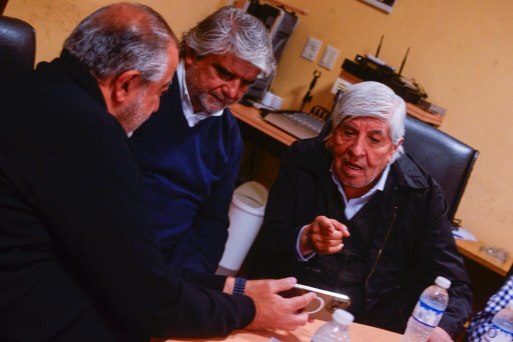 Walter Correa llevó al Confederal el respaldo de Axel Kicillof que consolidó su alianza con la CGT