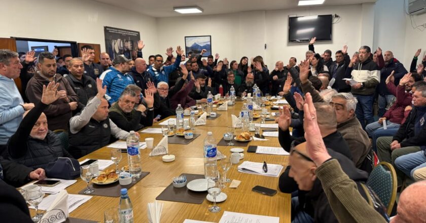 Schmid fue reelecto en la Federación Marítima Portuaria FeMPINRA: «No habrá futuro posible si se condena a los trabajadores al desempleo»