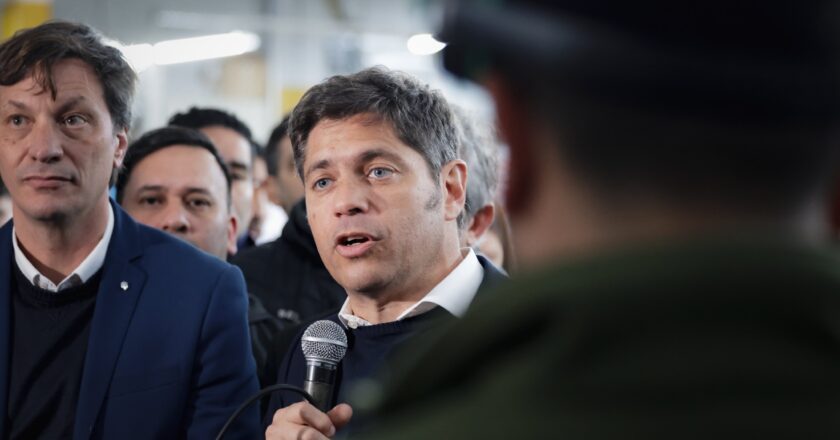 Kicillof sale a respaldar a la UOM y convoca a movilizar contra las políticas «anti-trabajadores» de Ternium y Milei: «San Nicolás no quiere vivir en los 90´s»