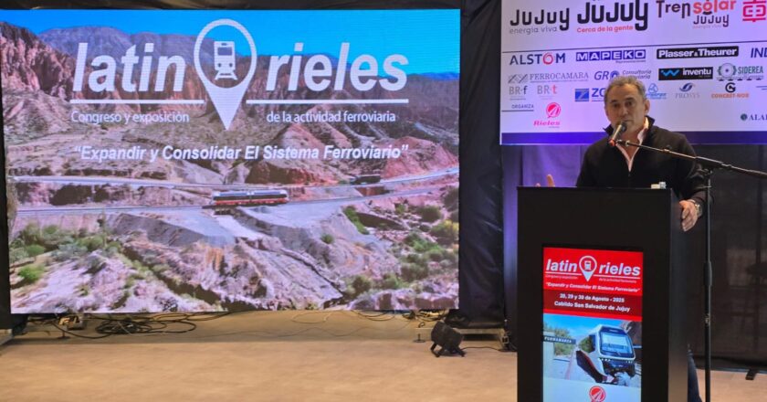 Sergio Sasia participó de la apertura de Latinrieles 2025 y planteó la necesidad de políticas de Estado para el ferrocarril