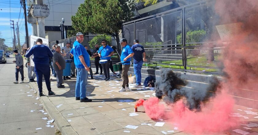 Maderera Industrias Iberia: Denuncian despidos y amenazas contra delegadas sindicales por reclamar el salario adeudado y paritarias
