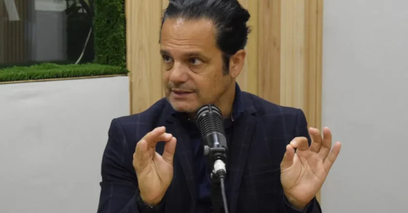 Otro round, ahora judicial, entre Peretta y Feinmann: El dirigente farmacéutico demandó al periodista