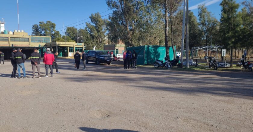 Petroquímica Río Tercero denunció penalmente al sindicato y desde el gremio reclaman que no aten el salvataje de la empresa a los trabajadores
