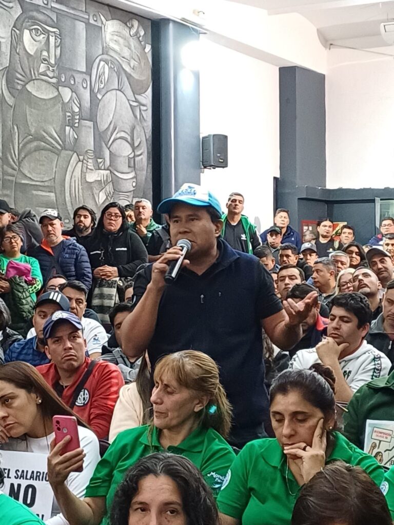 Jorge Penayo: "Al recorrer cada fábrica encontramos una bronca tremenda con la dirección del gremio porque no hacen reclamos de ninguna índole"
