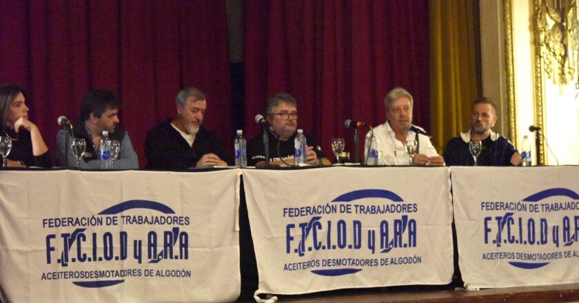 Aceiteros, UOM, ATE y SiPreBA impulsaron la unidad en defensa del salario y el derecho a huelga: «Ni Milei ni su gobierno son invencibles»