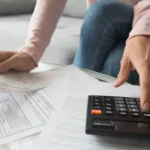 Débito indebido: empleados públicos de Misiones se encontraron con descuentos no autorizados de una aseguradora en sus recibos