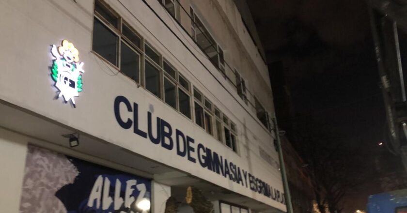 «Sin salario no se trabaja»: fuerte paro de empleados en Gimnasia por la falta de pago de agosto