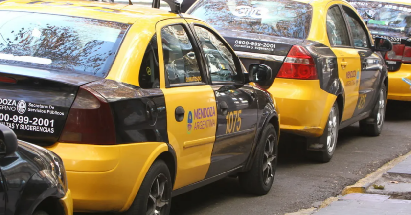 Taxistas de Mendoza le reclamaron a Cornejo reformas a la Ley de Movilidad para frenar a las apps de transporte