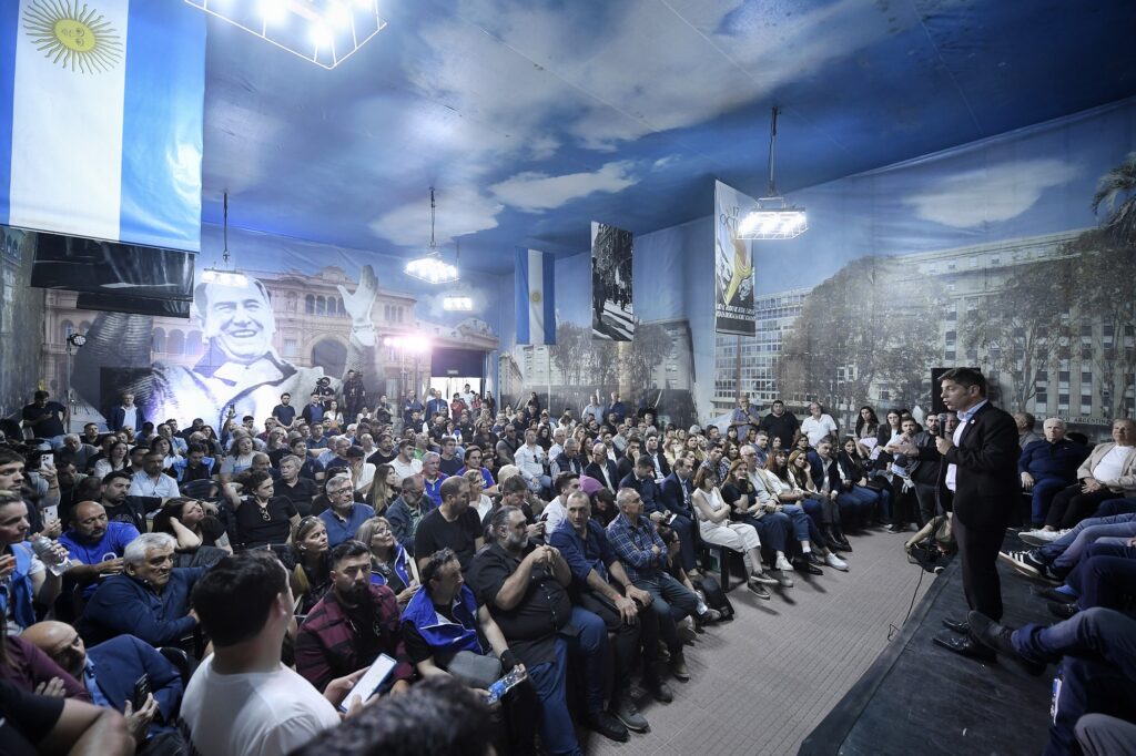 La CGT y Axel Kicillof se mostraron en unidad en La Plata y homenajearon a Rucci: "Estamos militando esta elección como si fuese la última de la historia"
