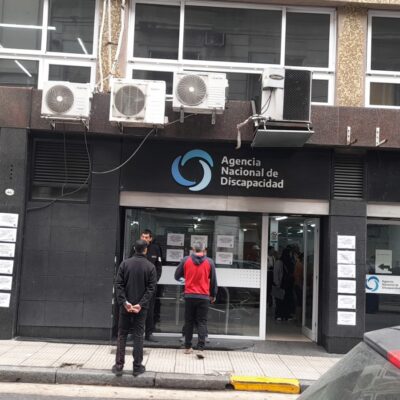 En medio del abandono libertario, ATE resiste el cierre del edificio de la histórica sede de la Agencia Nacional de Discapacidad