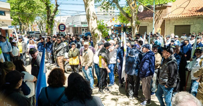 Trabajadores de SanCor movilizaron al Juzgado y rechazaron el plan de crisis de la empresa que implican más despidos