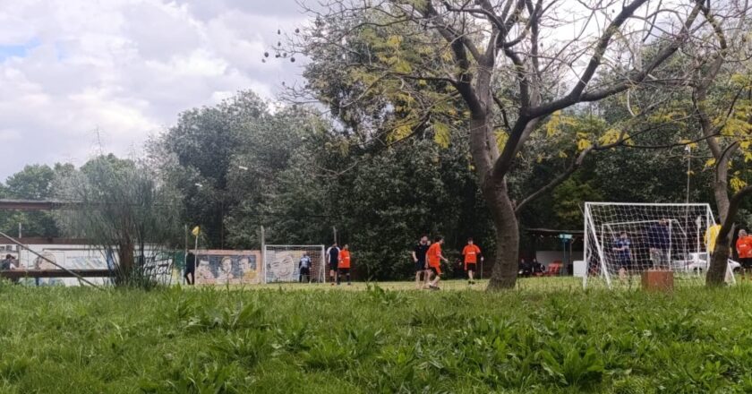 Los Dolmann desafían a las autoridades libertarias del INTI y hacen un campeonato de fútbol en el predio del Instituto