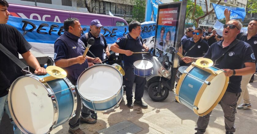 La UOM Capital rechazó la precarización laboral en Fujitec: «Vamos a volver a hacer todos los escraches que sean necesarios hasta que esto se solucione»